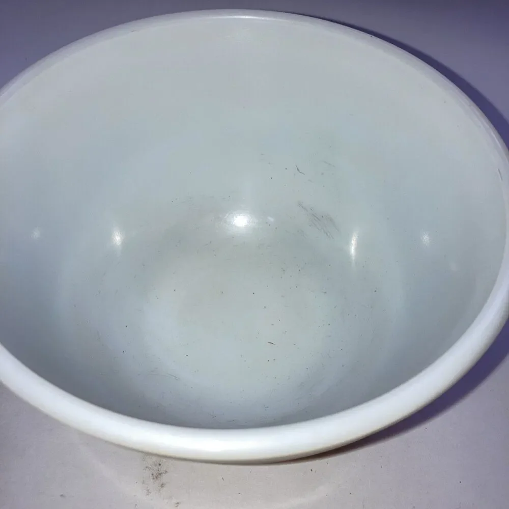 Vintage 70s Pyrex Homestead #401 Mixing Bowl 6in - 1.5 pt Tan w/ Blue Speckle